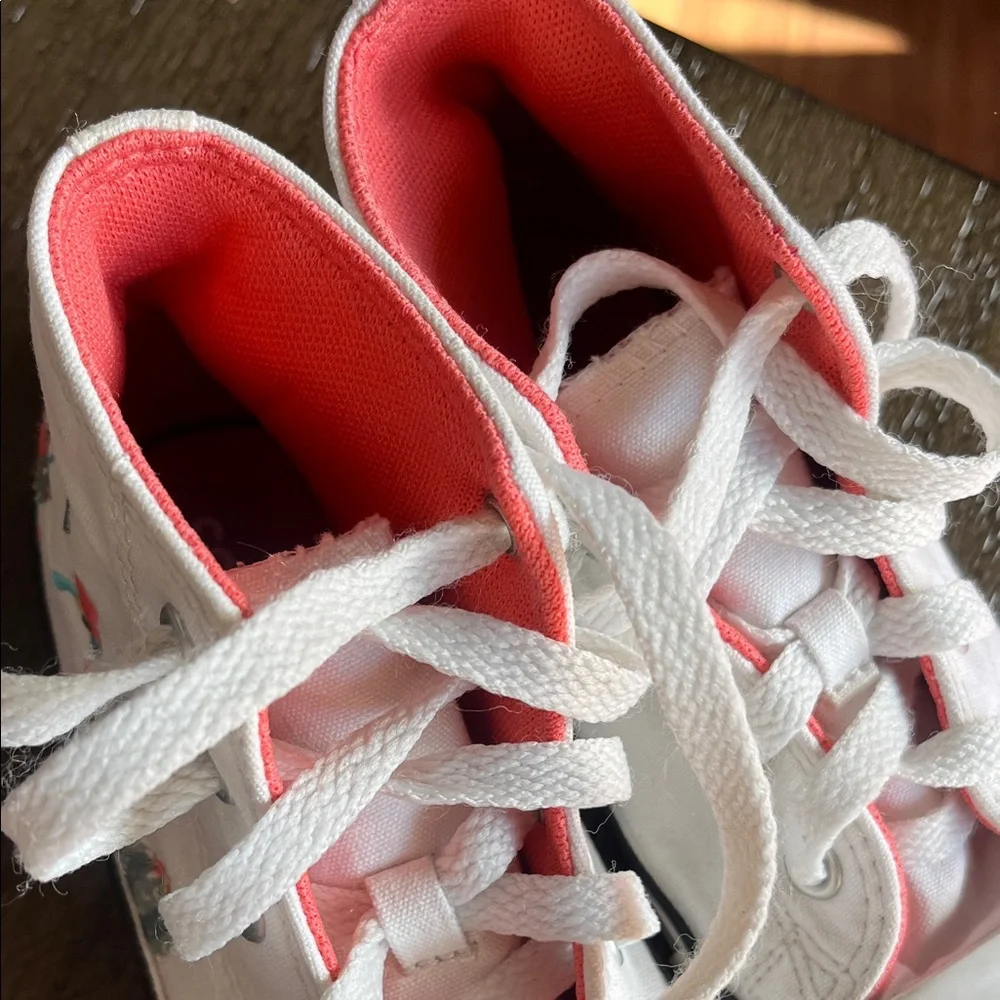 Converse White High-Top Kids Sneakers with Pink Lining and Cactus Embroidery - Picture 4 of 5